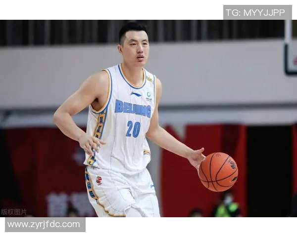 翟晓川:从篮球场的拼搏到人生舞台的精彩转身 翟晓川:从篮球场的拼搏到人生舞台的精彩转身