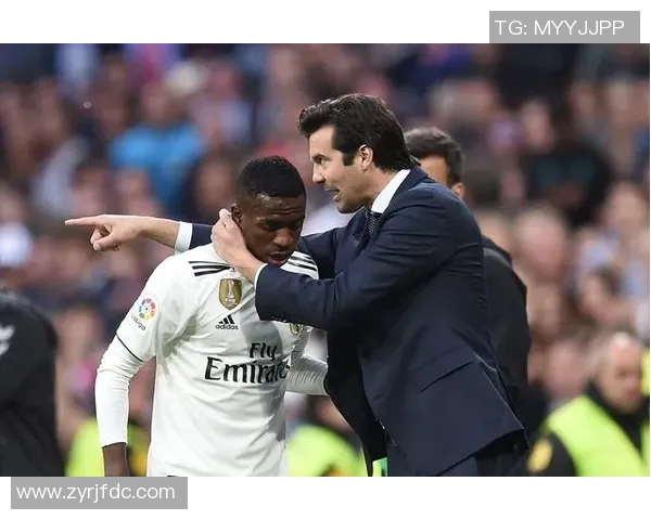 贝林厄姆的崛起：从青涩少年到足球场上的璀璨明星之路