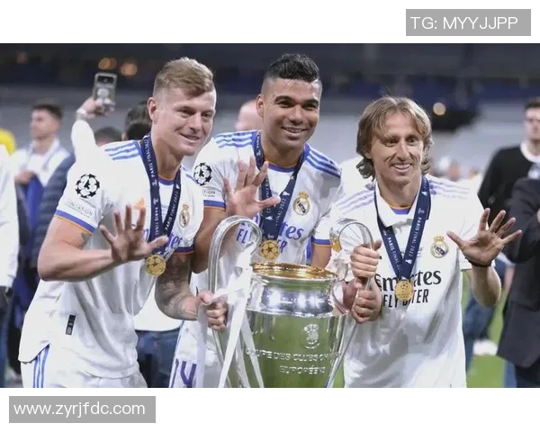 卡塞米罗的足球之路:从巴西小将到世界顶级中场的辉煌历程 卡塞米罗的足球之路:从巴西小将到世界顶级中场的辉煌历程