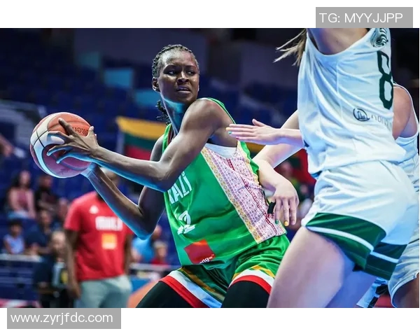 韩国女篮与加拿大女篮激战正酣谁将赢得这场精彩对决